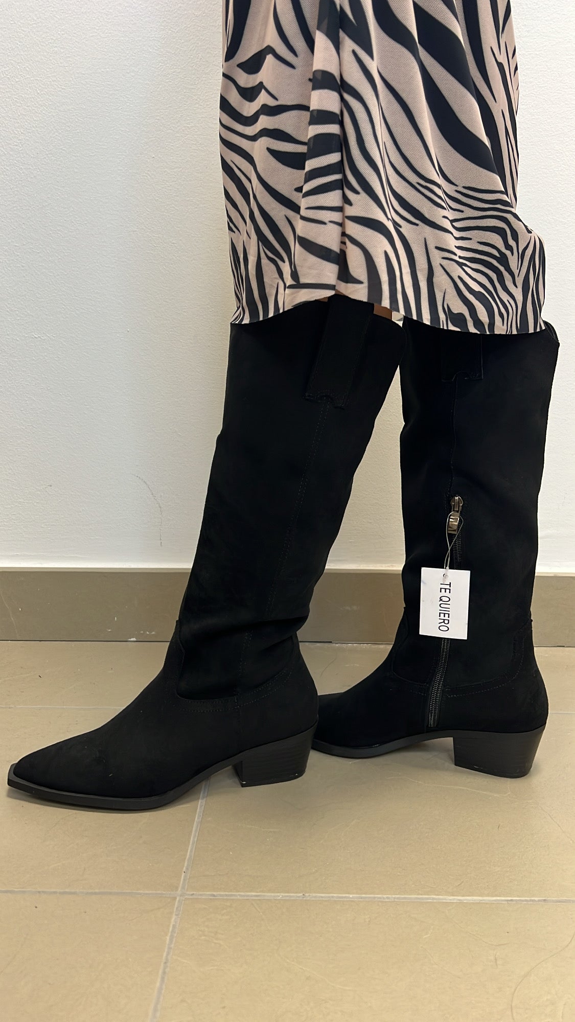 Bota Alta Cowboy Negra talla 39