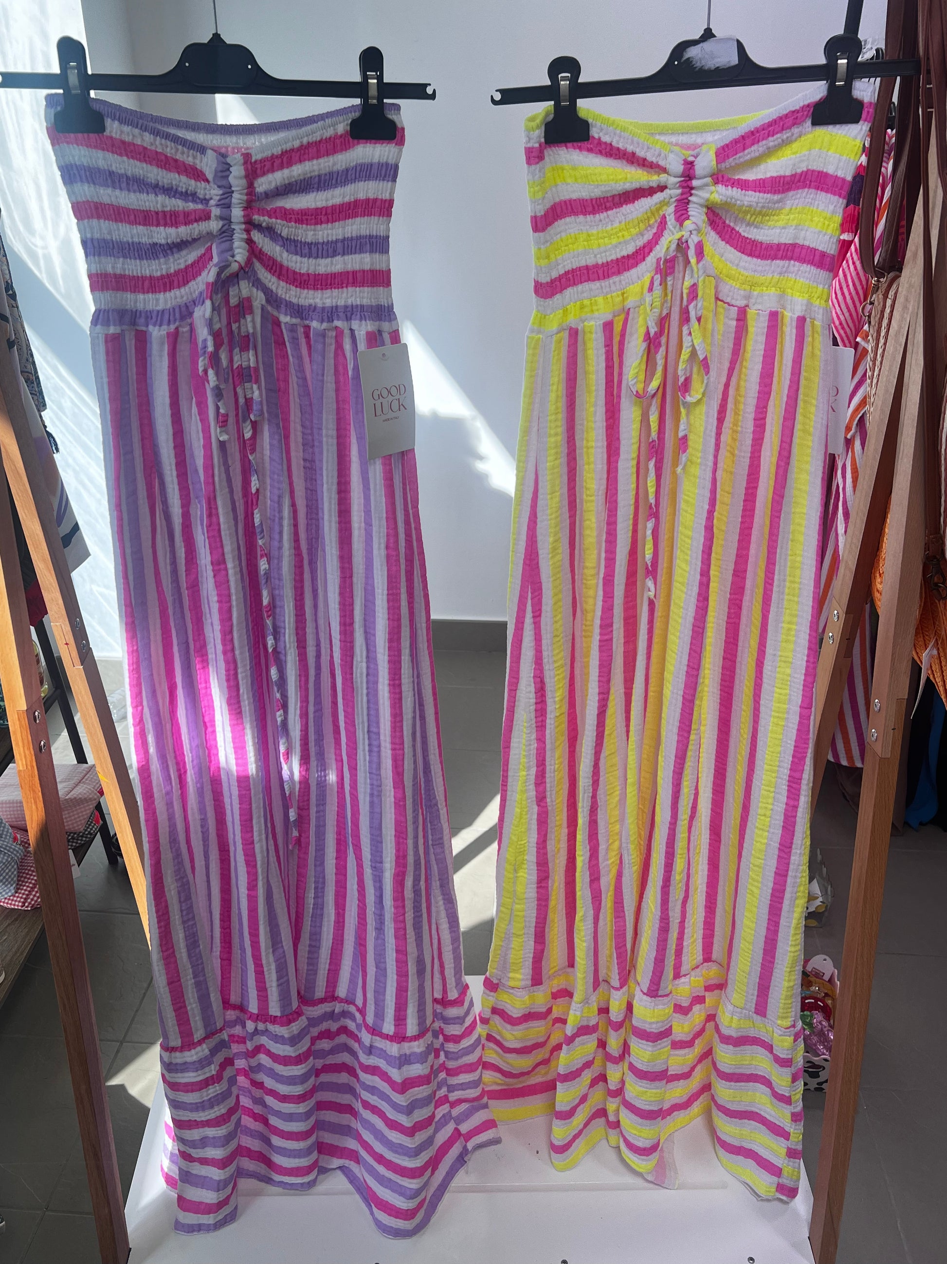 Vestido Largo Rayas – Estilo Palabra de Honor